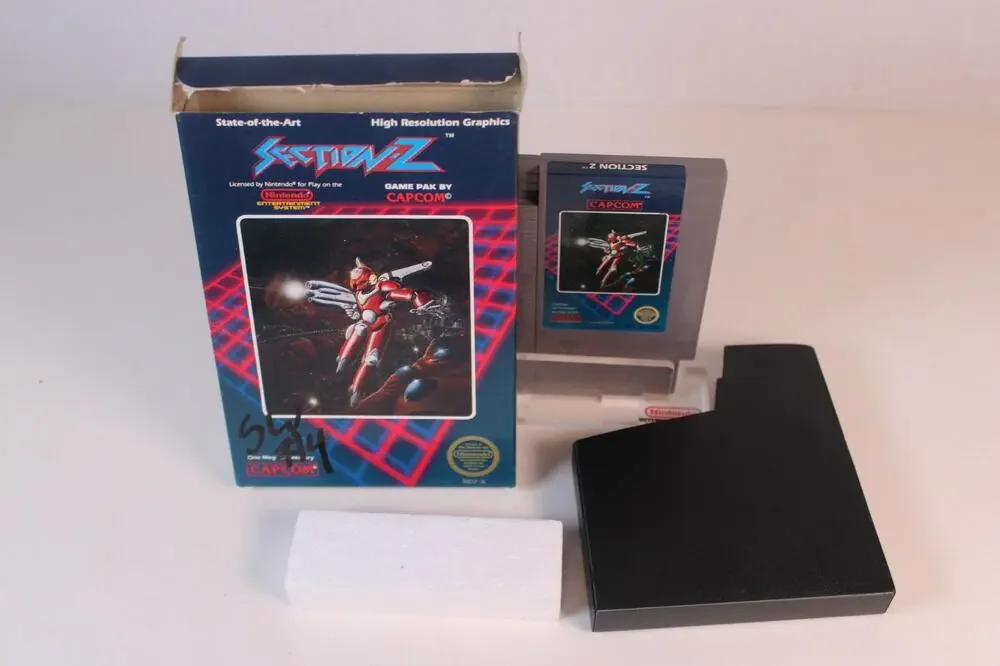 Section Z ( Nintendo NES 5 Screw) Authentic W/ game, box, insert, sleeve, tested